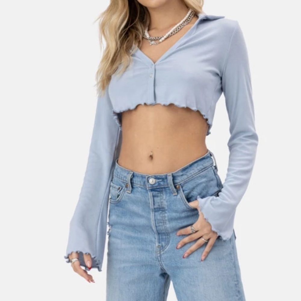 Adika long sleeve crop top!